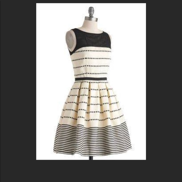 classy party dress - Picture 2 of 5